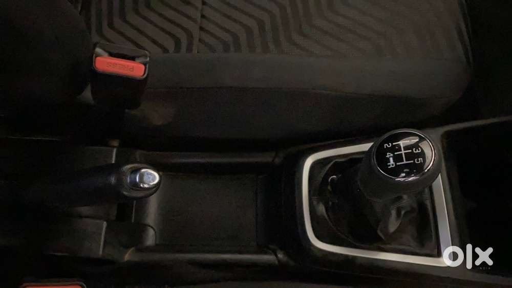 Maruti Suzuki Swift Vxi, 2018, Petrol