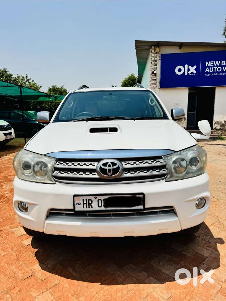 Toyota Fortuner 3.0 4x4 Manual, 2011, Diesel