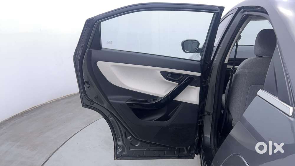 Tata Curvv Pure Plus 1.2 Revotron Petrol 7dca, 2024, Petrol