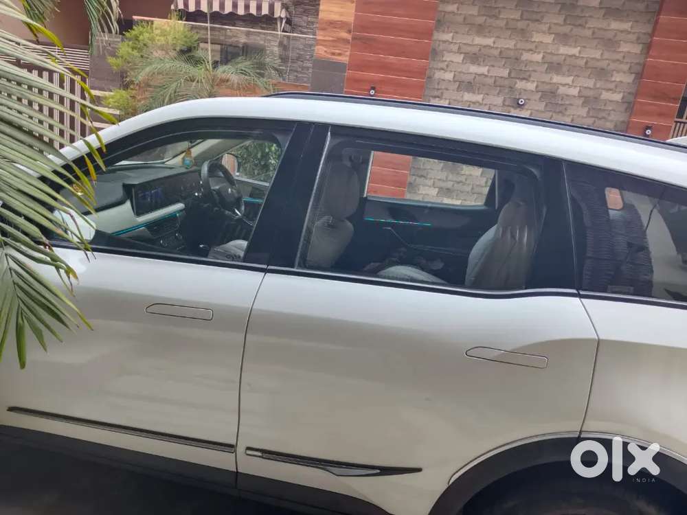 Mahindra Xuv700 Diesel Mt 2021