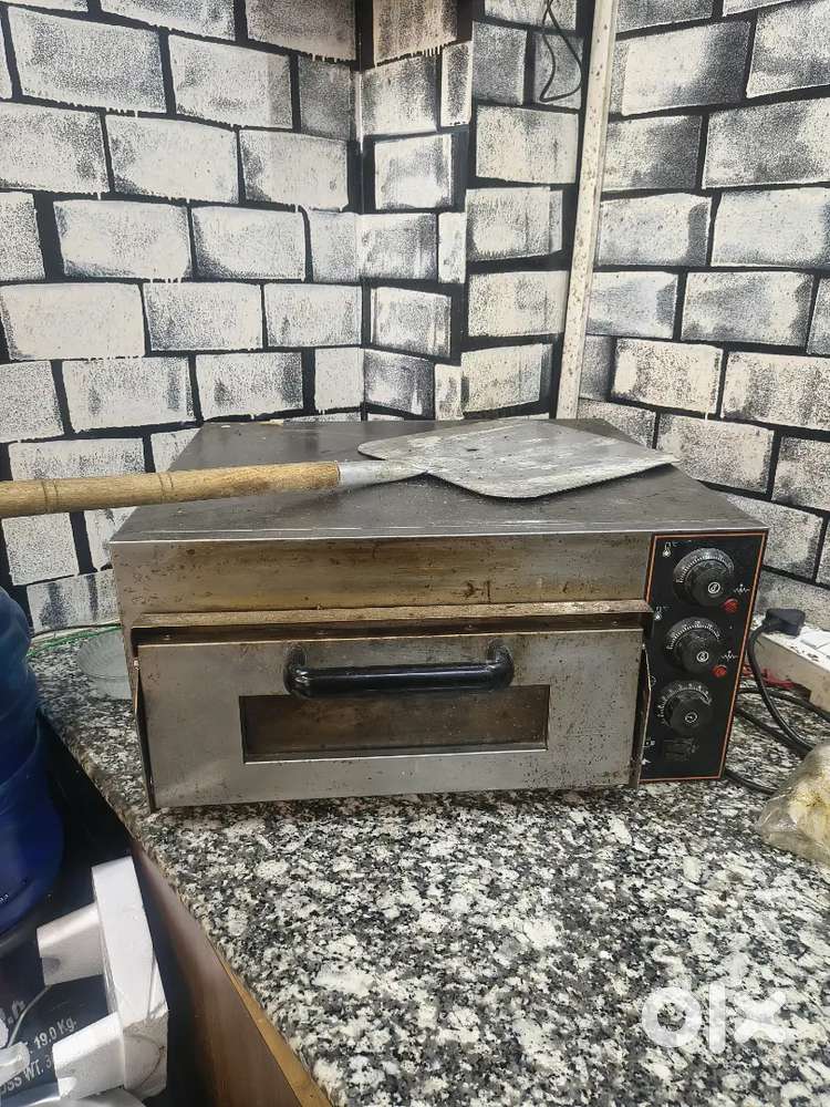 Pizza oven