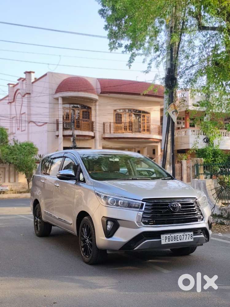 Toyota Innova Crysta 2.4 Gx Limited Edition 7 Str, 2017, Diesel