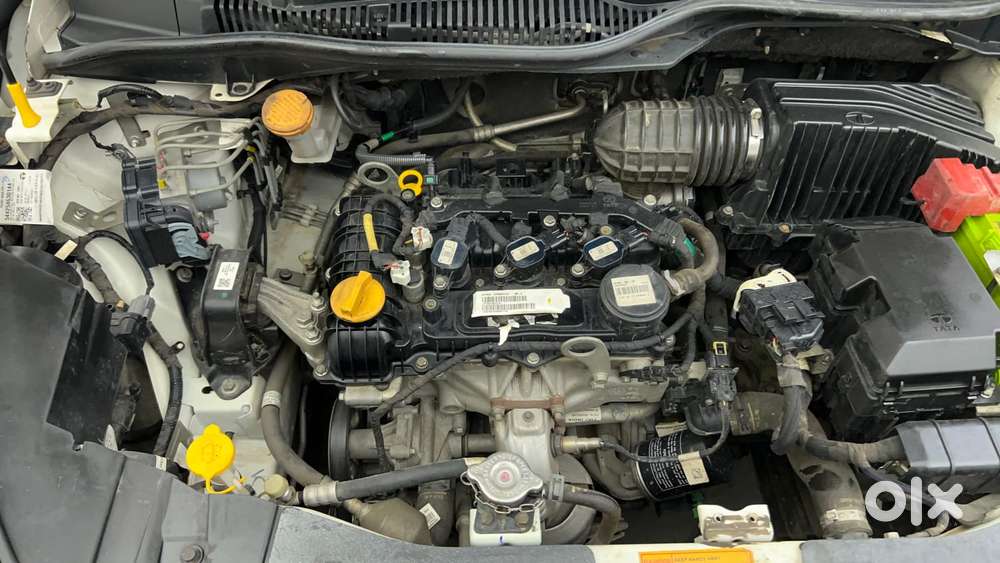 Tata Altroz 1.2 Xt, 2022, Petrol