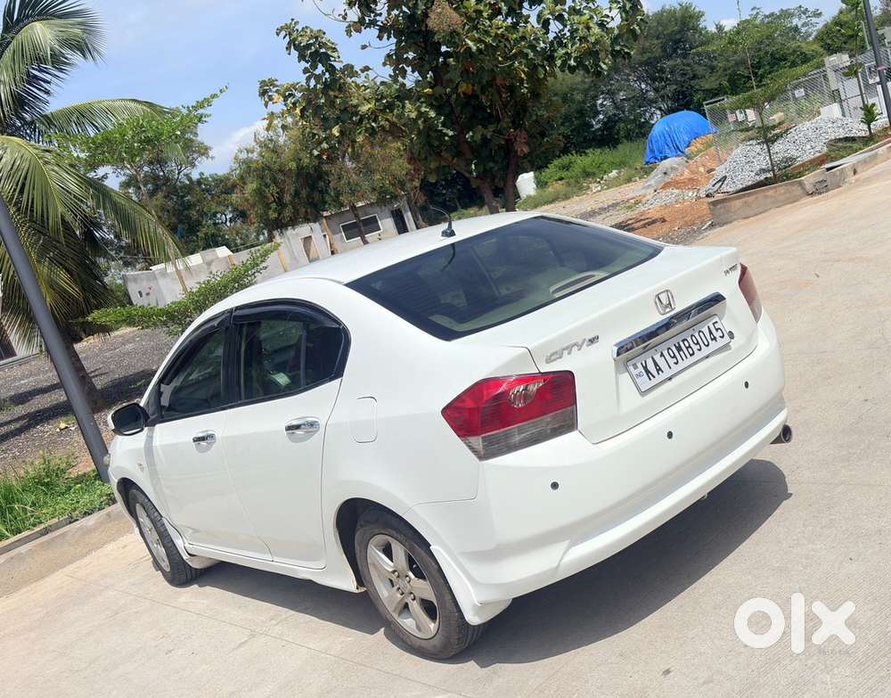 Honda City Petrol Automatic 2011