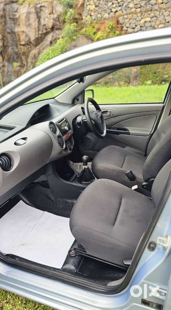 Toyota Etios Liva G, 2011, Petrol