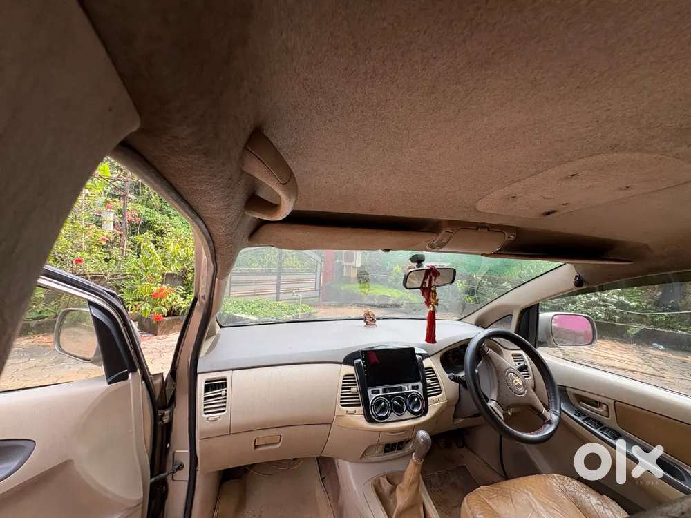 Toyota Innova 2006 Diesel Well Maintained And Android Touch Screen