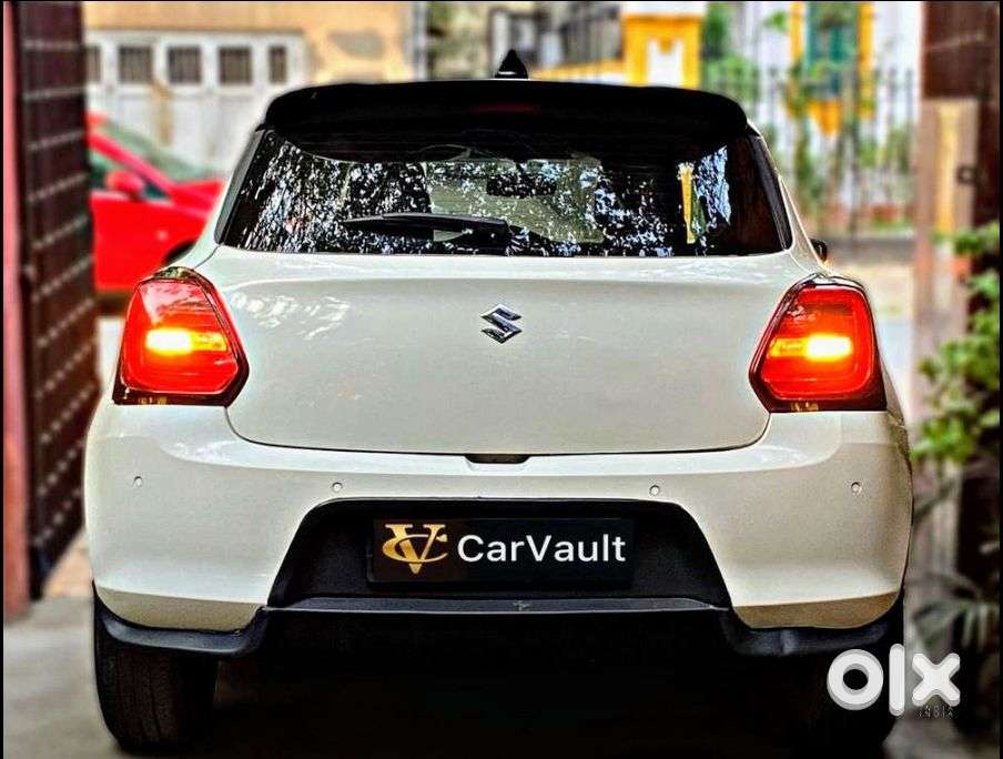 Maruti Suzuki Swift Zxi Plus Amt Dual Tone, 2018, Petrol