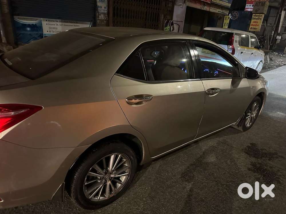 Toyota Corolla Altis 2016