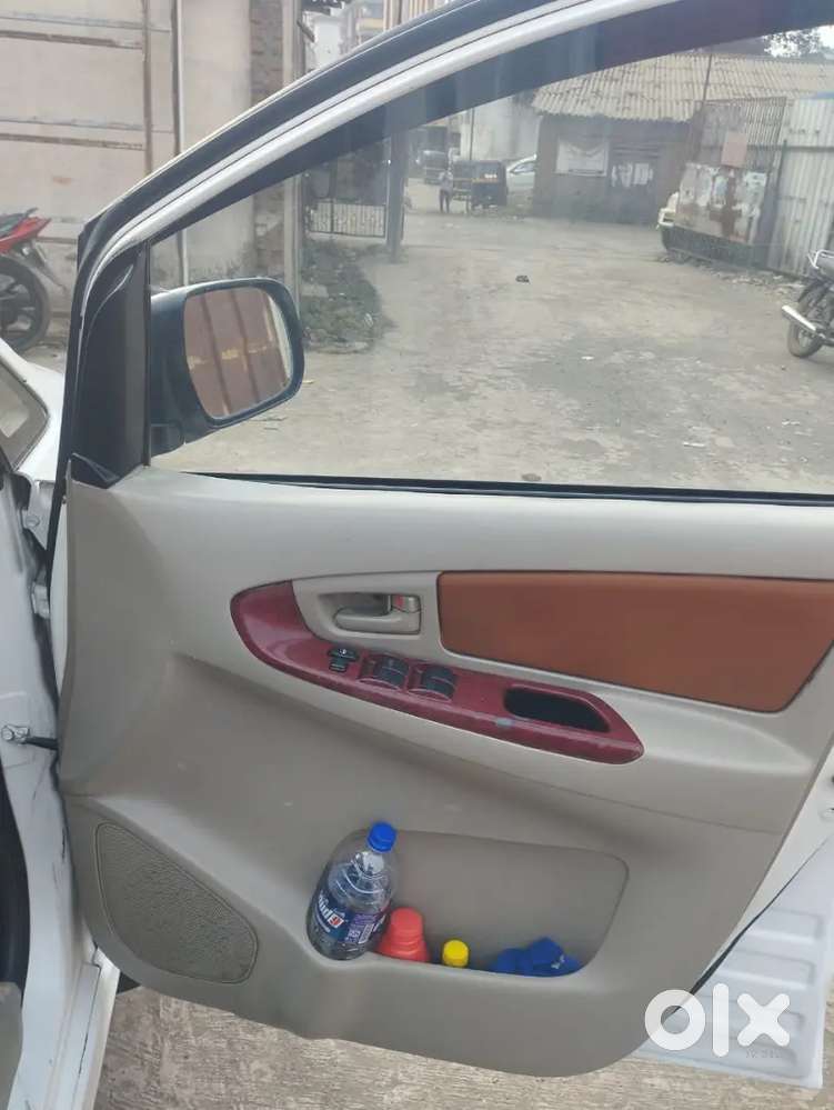 Toyota Innova 2011 Diesel 200000 Km
