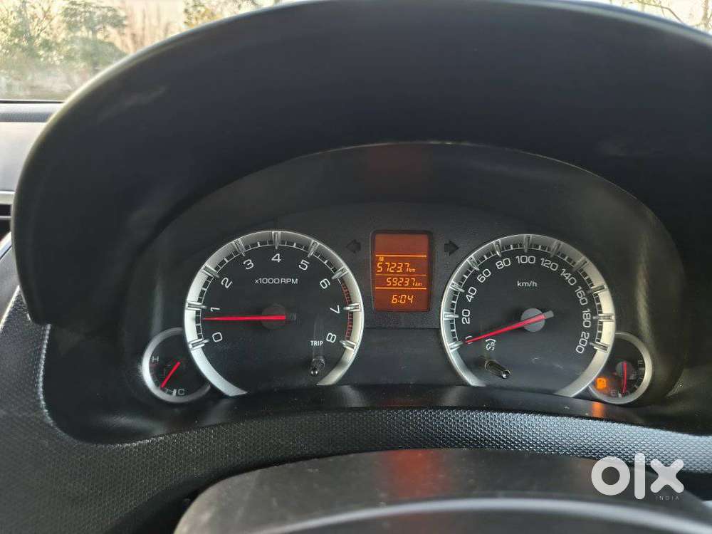 Maruti Suzuki Swift 2011-2014 Vxi, 2013, Petrol