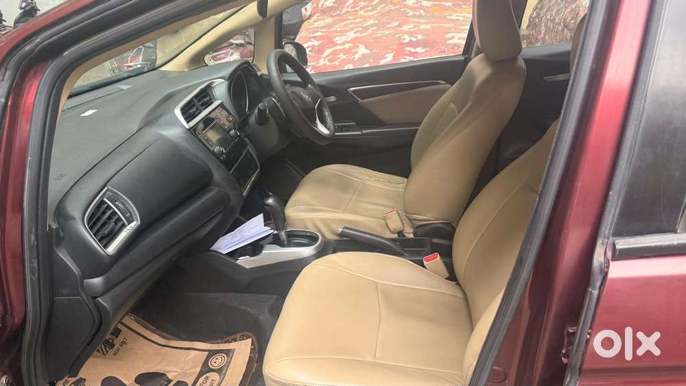 Honda Jazz V Automatic, 2016, Petrol