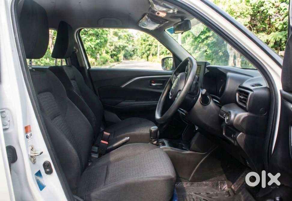 Maruti Suzuki Swift Amt Vvt Zxi, 2025, Petrol