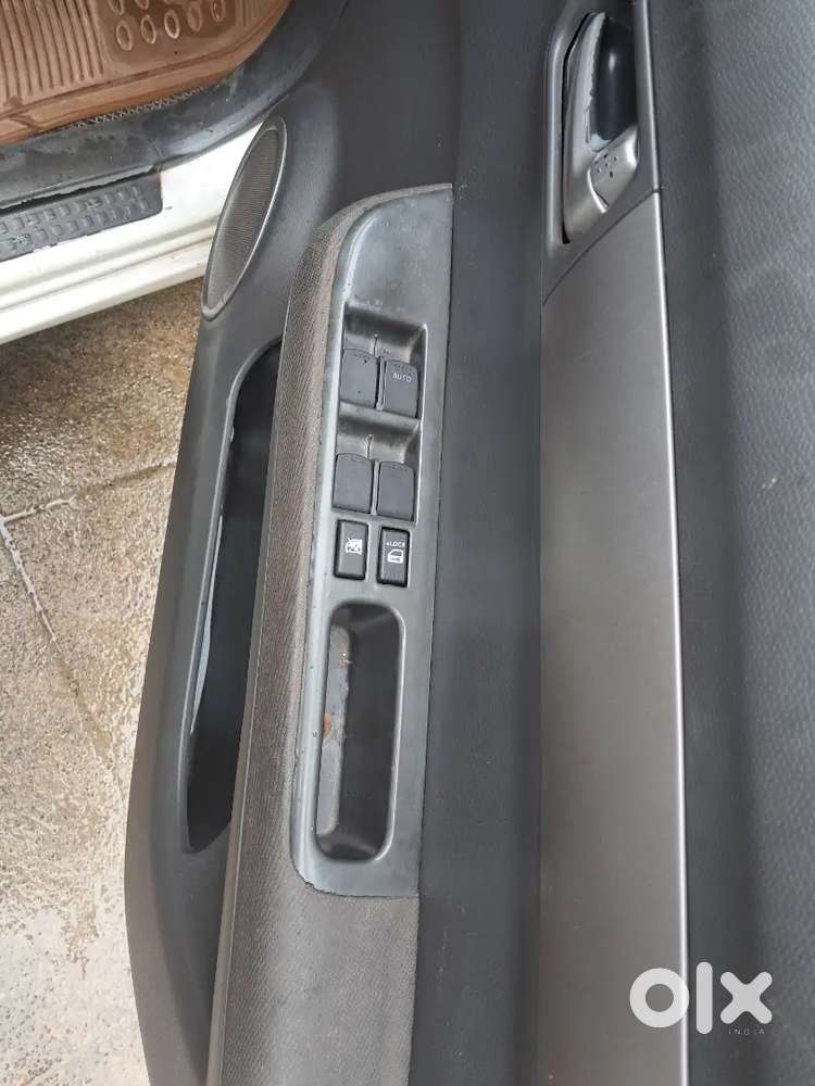 Maruti Suzuki Swift 2009 Diesel 158000 Km Driven