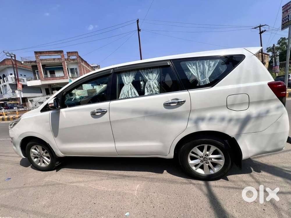 Toyota Innova Crysta