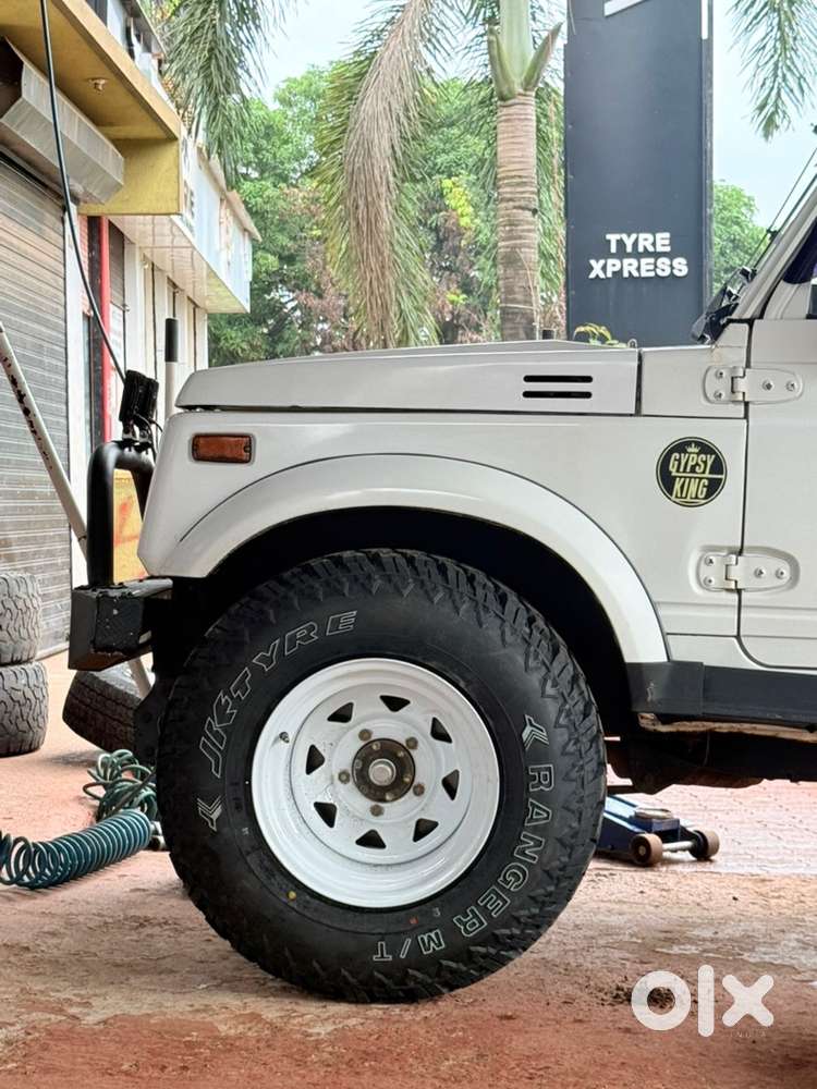 Maruti Gypsy Petrol 2011