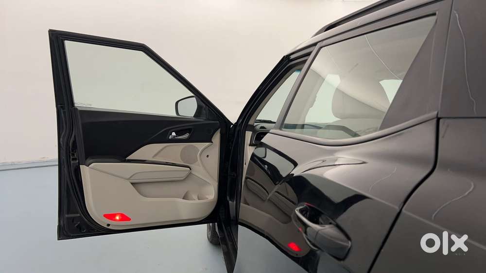 Mahindra Xuv300 W8 Option Diesel, 2021, Diesel
