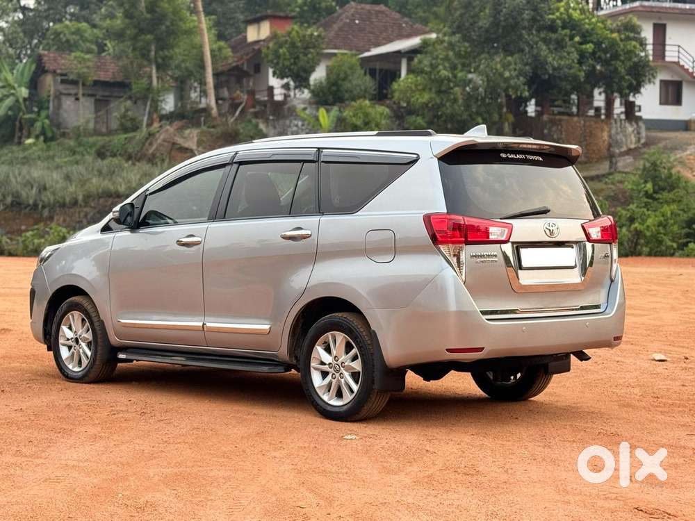 Toyota Innova Crysta [2020-ongoing] 2.4 Gx At 7 Str, 2017, Diesel