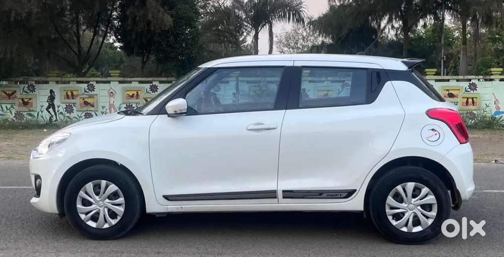 Maruti Suzuki Swift Vxi, 2020, Petrol