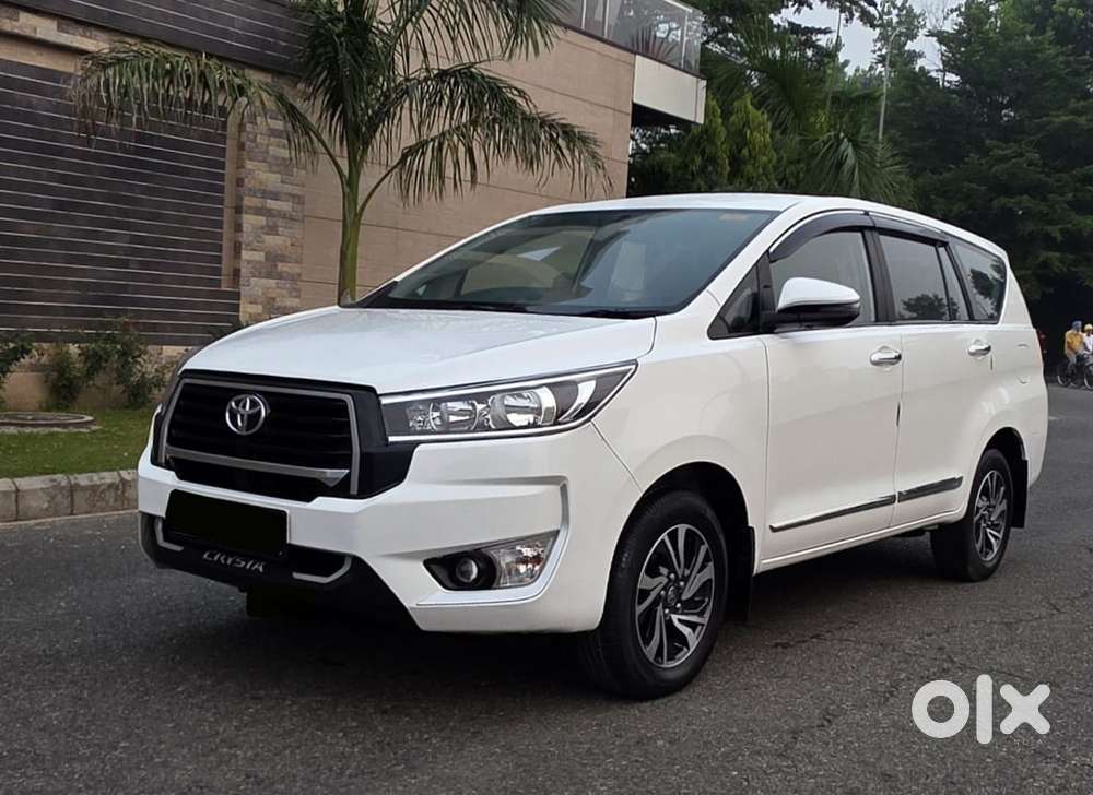 Toyota Innova Crysta 2.4g( Gx+ Mt), 2025, Diesel