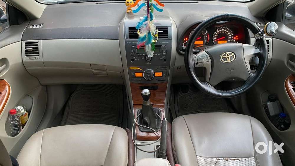 Toyota Corolla Altis 2010-2013 G, 2011, Petrol