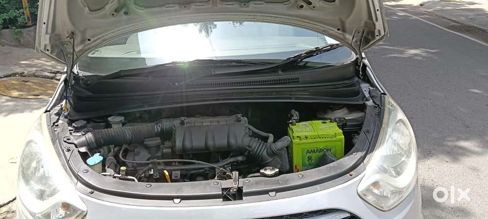 Hyundai I10 Sportz At, 2013, Petrol