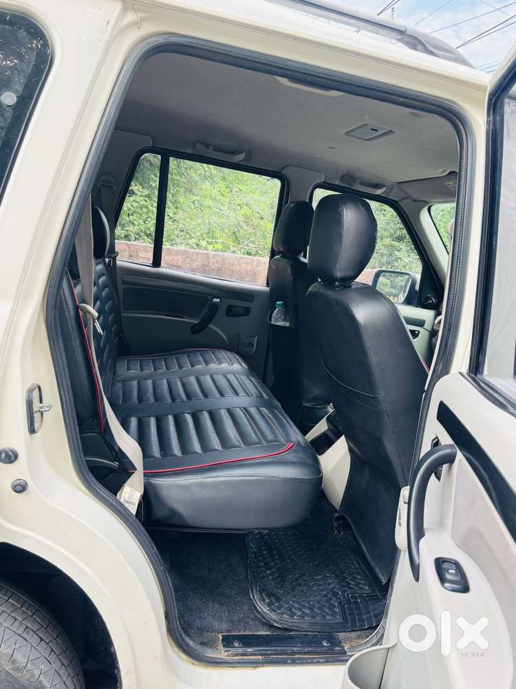 Mahindra Scorpio S4 Plus 9s, 2016, Diesel