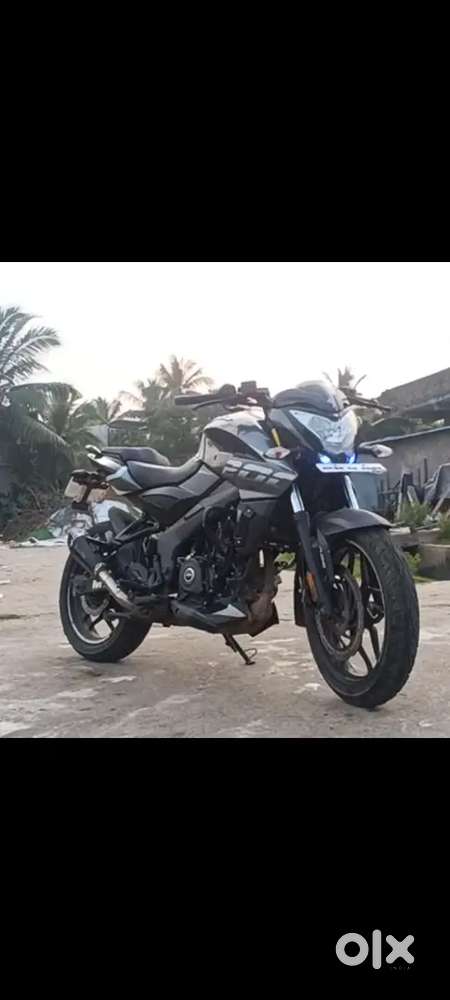 Bike in mint condition, name transfer available back tyre need to repl