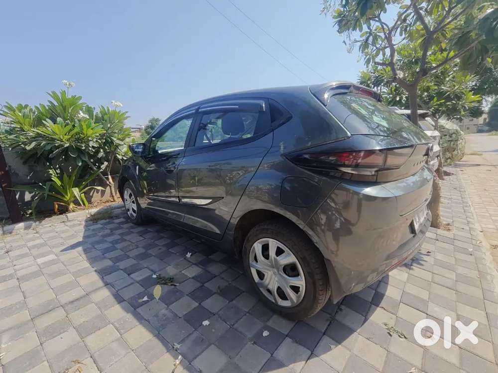 Tata Altroz Xm Plus 2024