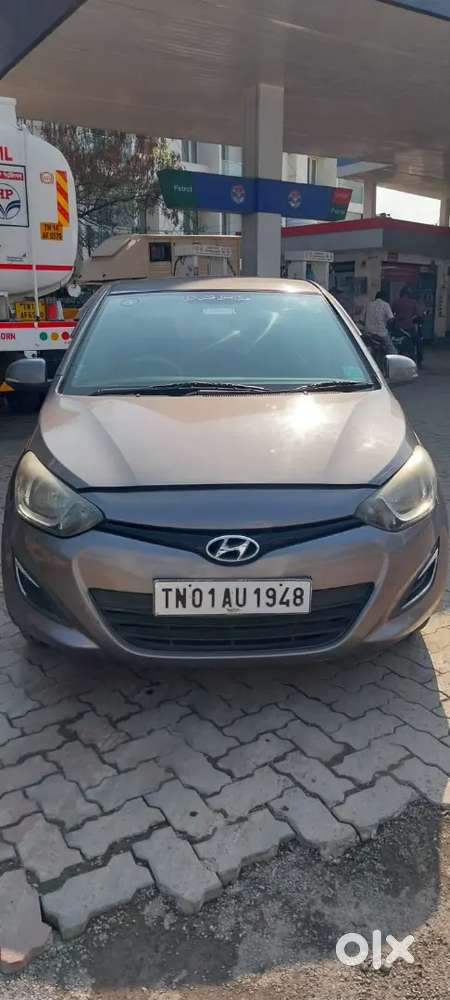 Hyundai I20 2013 Petrol 98000 Km Driven