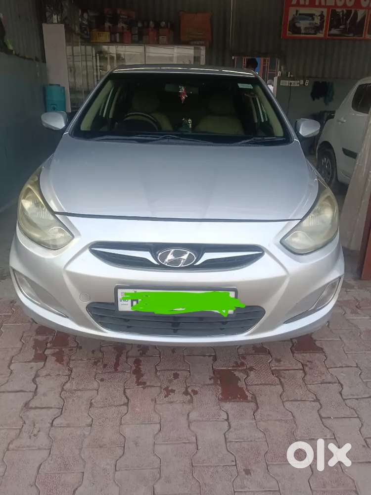 Hyundai Verna 2013 Diesel 120000 Km Driven