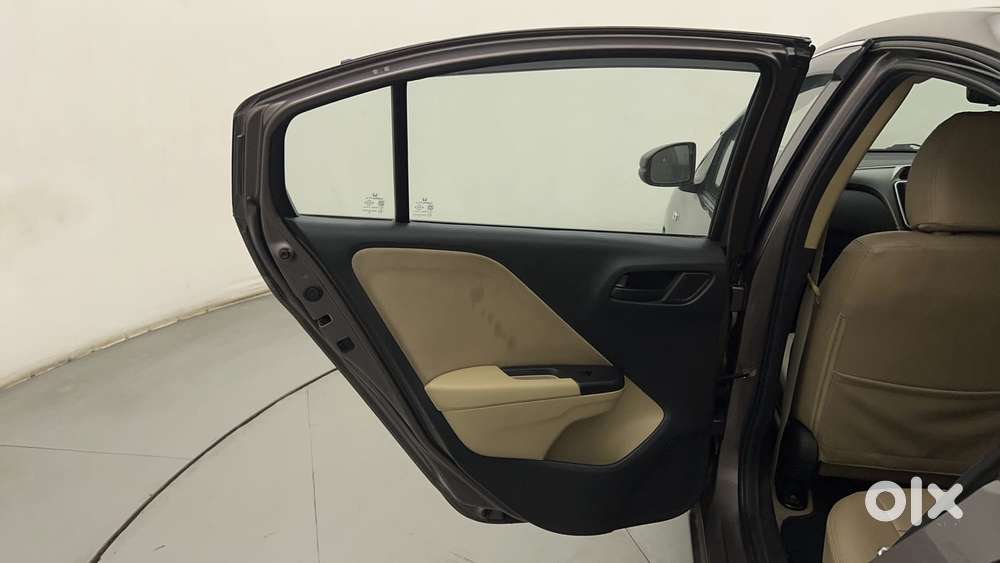 Honda City I-vtec Sv, 2015, Petrol