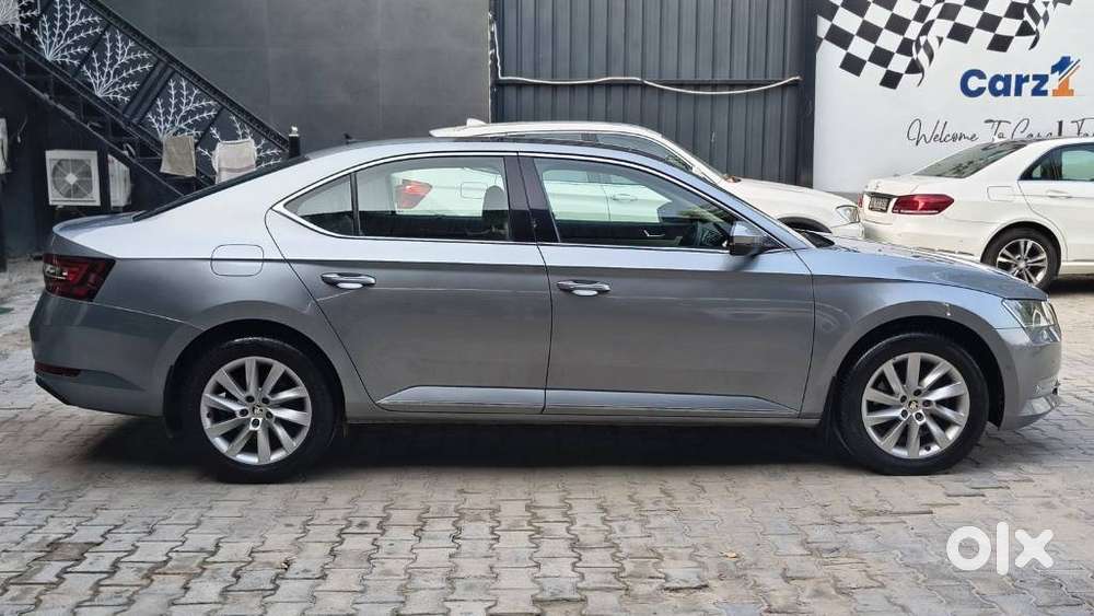 Skoda Superb 2.0 Tsi At L&k, 2020, Petrol