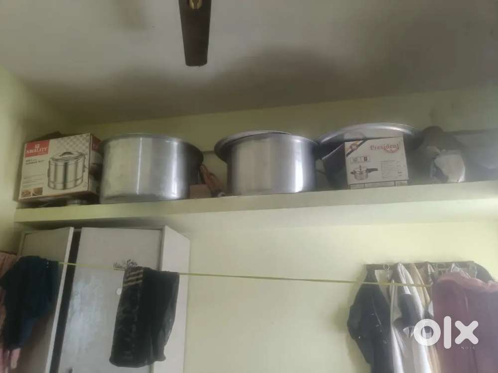 Iam selling whole hotel items