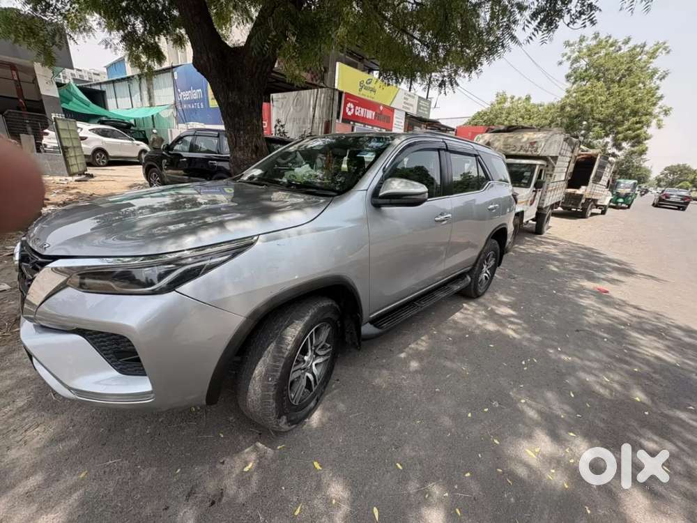 Toyota Fortuner, 2023, Petrol