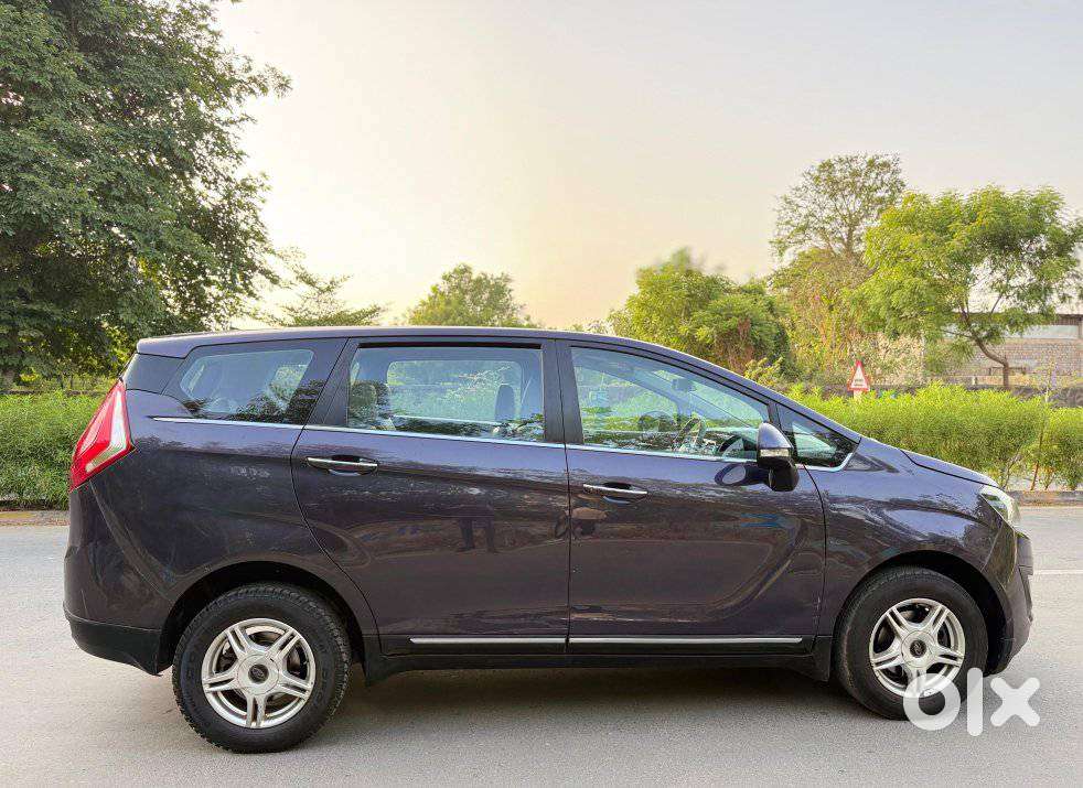 Mahindra Marazzo M6, 2019, Diesel