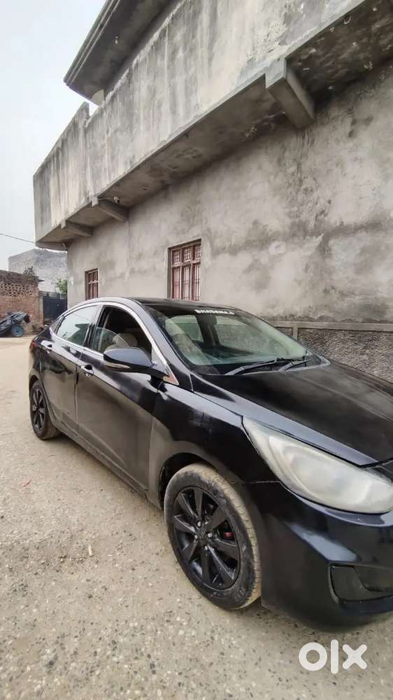 Hyundai Verna 2013 Diesel 80000 Km Driven