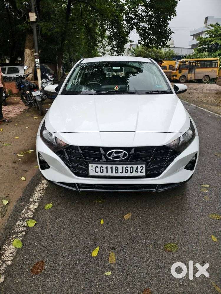 Hyundai I20 Sportz 1.2 Ivt, 2023, Petrol