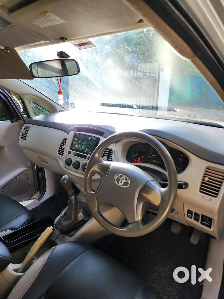 Toyota Innova 2.5 G 2013