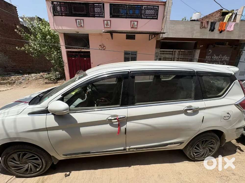 Maruti Suzuki Ertiga 2023 Petrol 97100 Km Driven