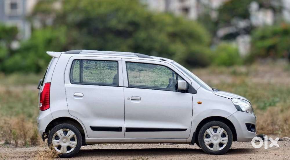 Maruti Suzuki Wagon R 1.0 Vxi Amt, 2017, Petrol