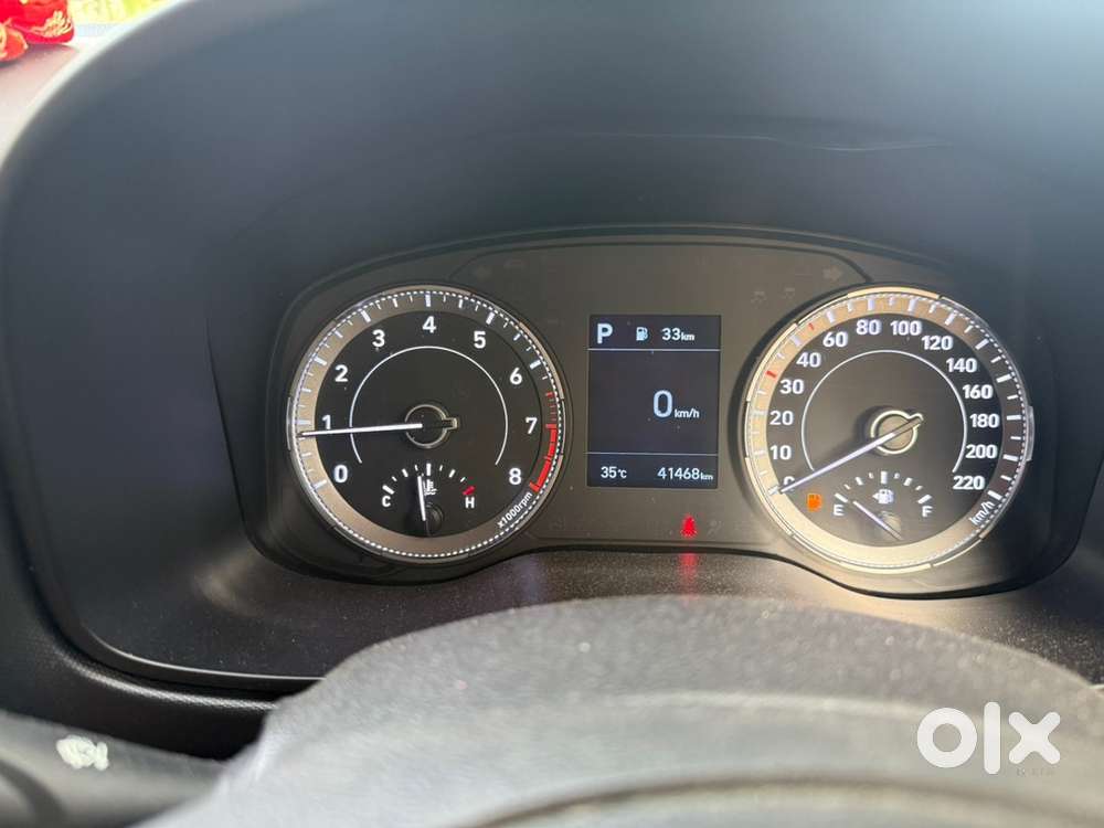 Hyundai Venue 2021 Petrol Well Maintained