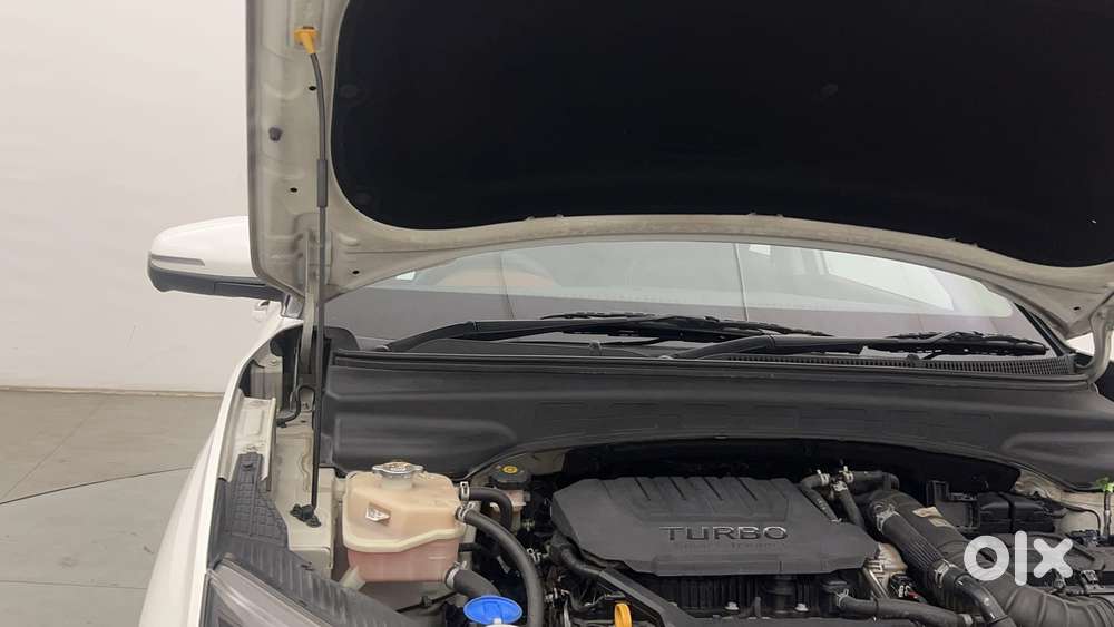 Hyundai Alcazar Platinum 7 Str 1.5 Turbo Petrol Adventure, 2023, Pet..