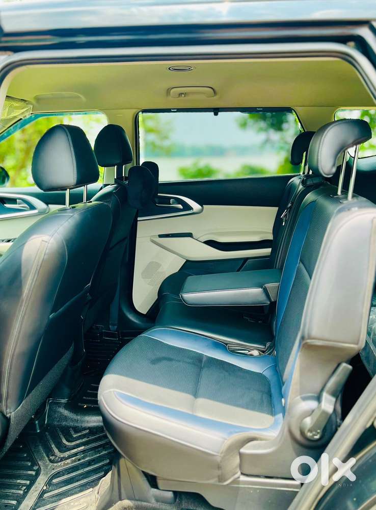 Kia Carens G 1.5 6mt Premium (o) 7-seater, 2024, Petrol