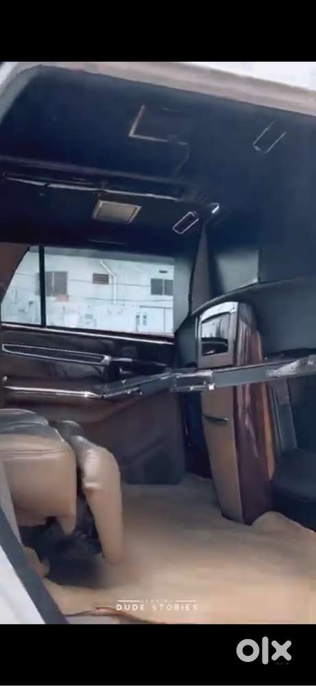 Innova Good Condition Luxury Limousine