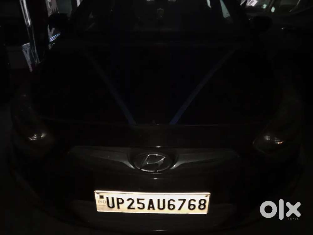 Hyundai Verna Crdi 2012 कार