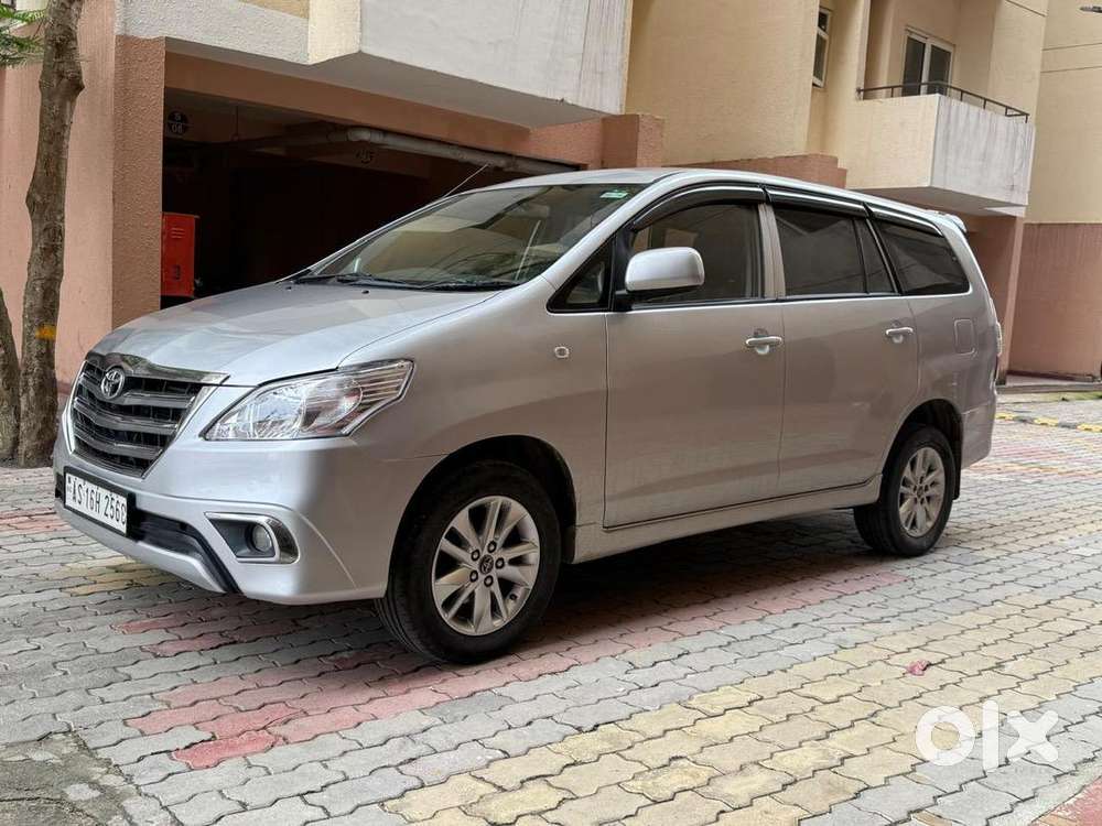 Toyota Innova 2013