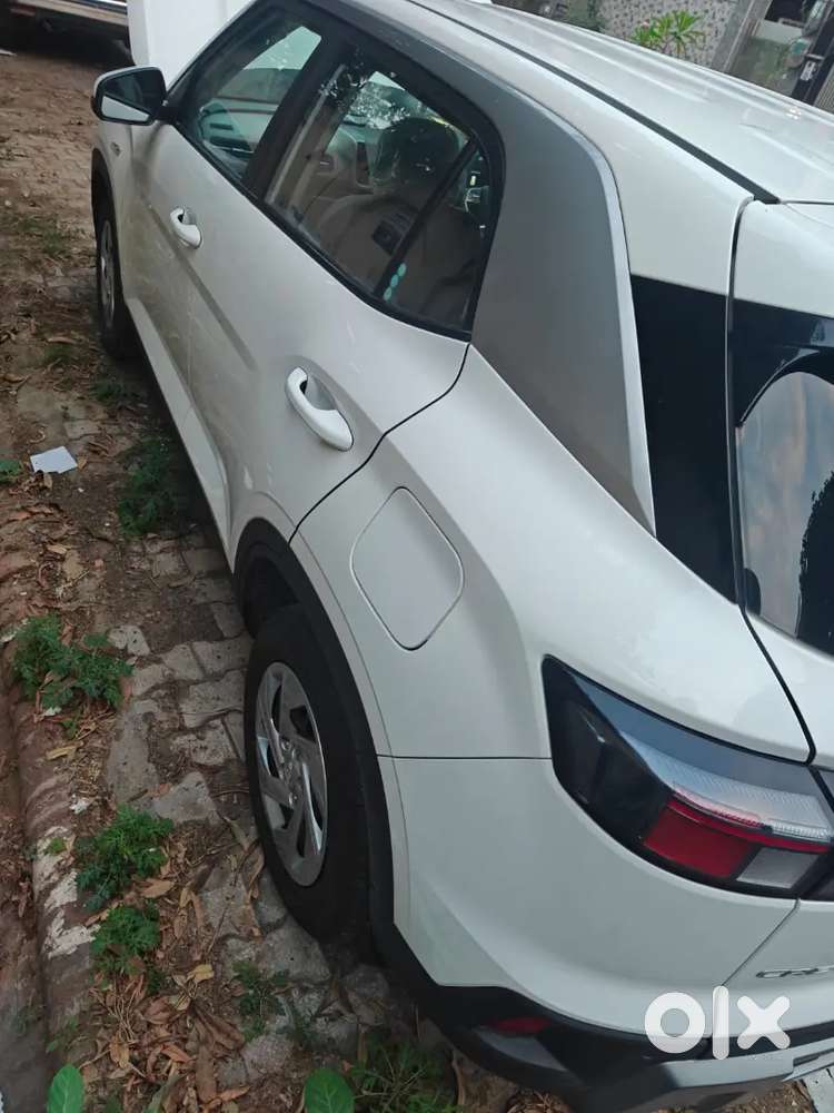 Hyundai Creta 2025 1.5 E Petrol 6600kms Driven