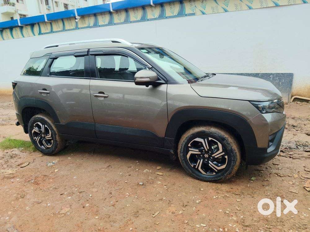 Maruti Suzuki Brezza 1.5 Zxi Smart Hybrid, 2024, Petrol