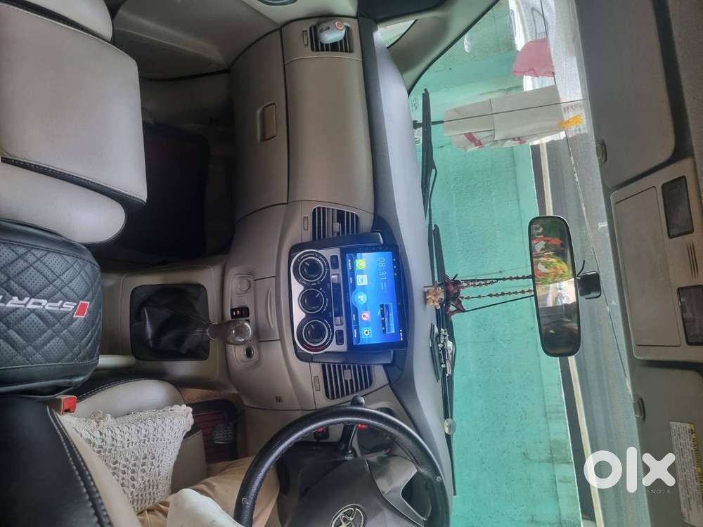 Innova 2.5g Re, Very Good Condition, All Documents Clear.