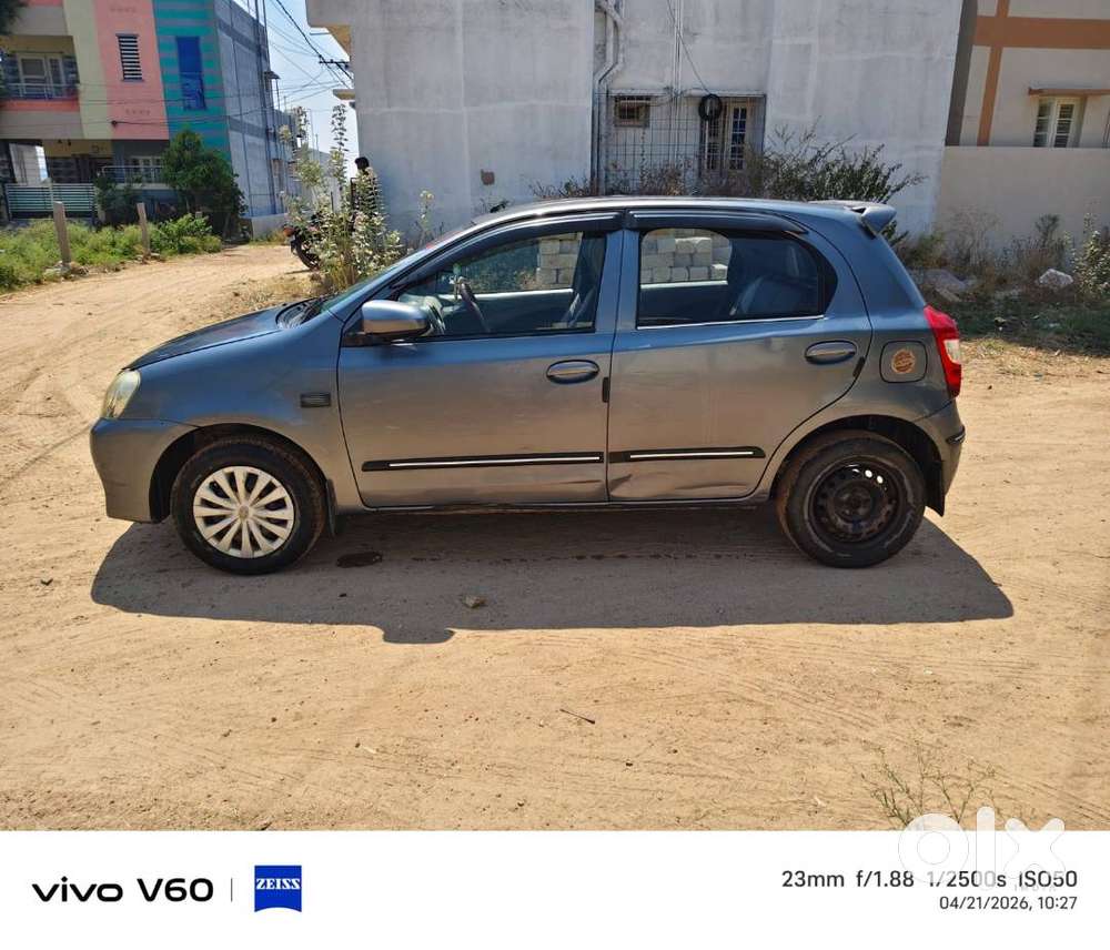 Toyota Etios Liva 2016 Petrol 100771 Km Driven